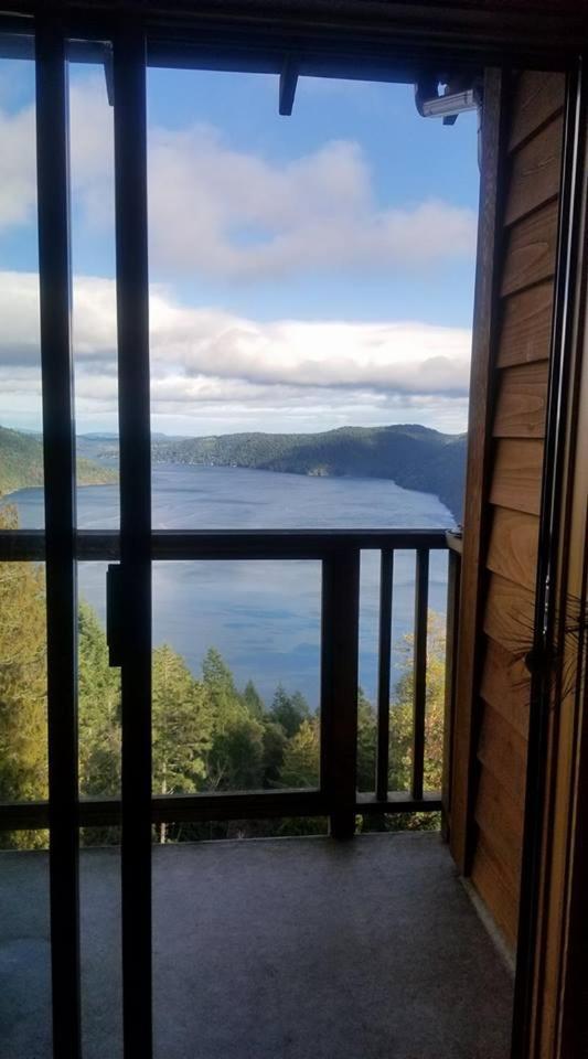 Moon Water Lodge Malahat Eksteriør billede