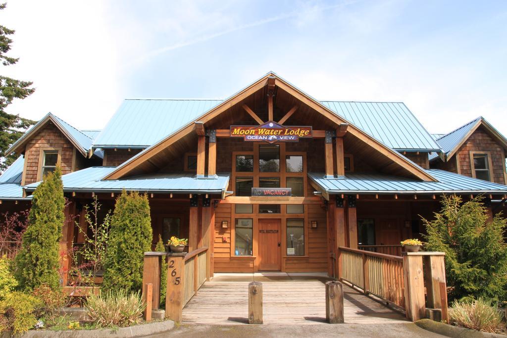 Moon Water Lodge Malahat Eksteriør billede